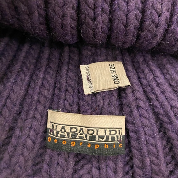Napapijri Semiury Beanie in Purple - Picture 3 of 5